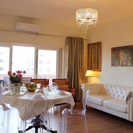 Quad 2 Apartment