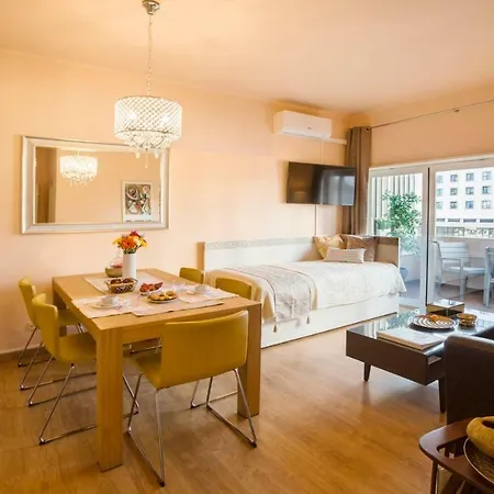 Apartment Quad 2 *